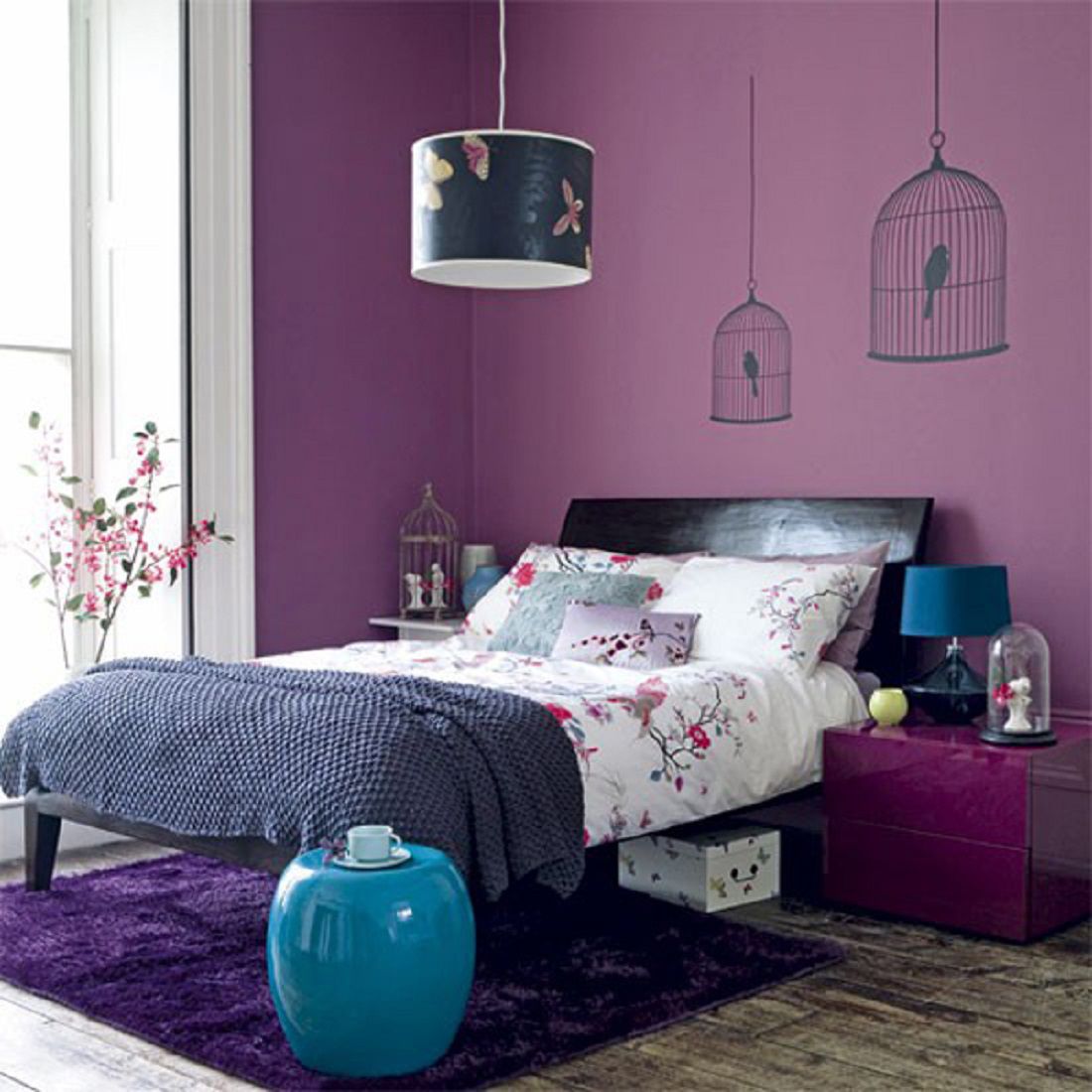 Thiết kế phòng ngủ màu tím kết hợp gam màu trắng, xám và xanh