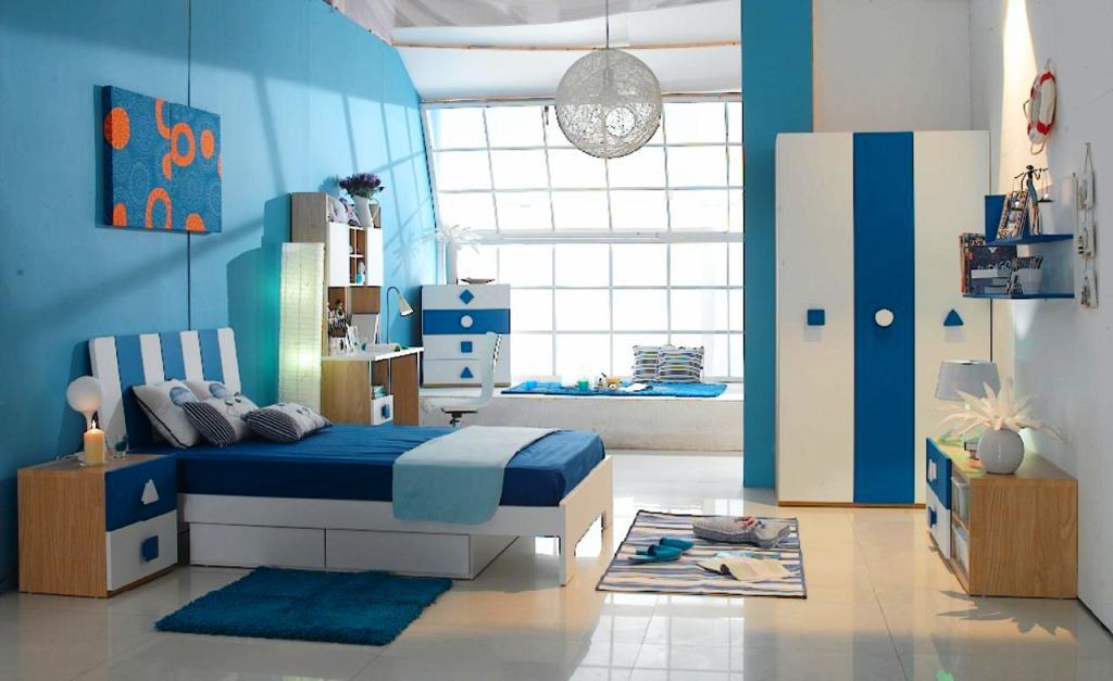 Phòng ngủ xanh dương giá rẻ được bố trí đơn giản, tinh tế